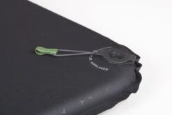 Exped SIM 3.8 LW Zelfopblazende Slaapmat 15 Exped SIM 3.8 LW Zelfopblazende Slaapmat -Buitenkampeerwinkel 1267 1900 sim black close 1