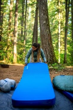 Therm-A-Rest MondoKing 3D 11.0 L Zelfopblazende Slaapmat -Buitenkampeerwinkel 1900 1267 2020 thermarest oregon 3sisters geiser 0623