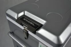 Engel MT45F-S Compressor Koelbox - 40 Liter -Buitenkampeerwinkel 1900 2849 mt45fs verschluss detail