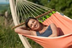 La Siesta Fruta 1 Persoons Hangmat - Mango 9 La Siesta Fruta 1 Persoons Hangmat - Mango -Buitenkampeerwinkel 797 1200 frr11 5 fruta mango weather resistant single spreader bar hammock image 05