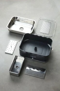 Barbecook Carlo Houtskool Tafelbarbecue - Grijs -Buitenkampeerwinkel 900 600 bc cha 1015 sf 06 hr