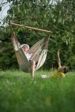 La Siesta Habana Hangstoel XL - Nougat -Buitenkampeerwinkel 900 601 hal21 1 ambiance 100