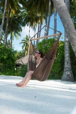 La Siesta Habana Hangstoel XL - Chocolate -Buitenkampeerwinkel 900 601 hal21 6 ambiance 200