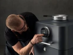 Everdure 4K Houtskool Barbecue Met Beschermhoes - Antraciet/blauw -Buitenkampeerwinkel 9312646030145 4 copy